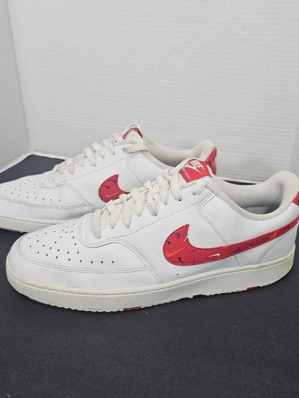 Nike Air Force 1 Low White with Red Swoosh  Sneakers Shoes Mens Sz 12